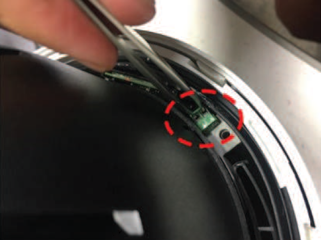 How can I factory default the AUTODOME IP starlight 7000i using the reset button (hard reset) 2.png