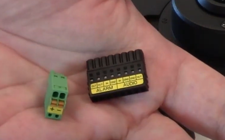 IO-AUDIO plug.bmp